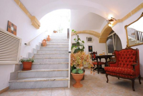  Bed and Breakfast Palazzo Rocci  Галли́поли